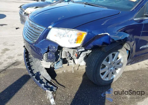 2016 Chrysler Town & Country Touring from USA, damaged, VIN 2C4RC1BG0GR283532